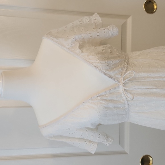 La Blanca White Short Sleeve Eyelet Swim Cover Up Size S - Picture 3 of 10